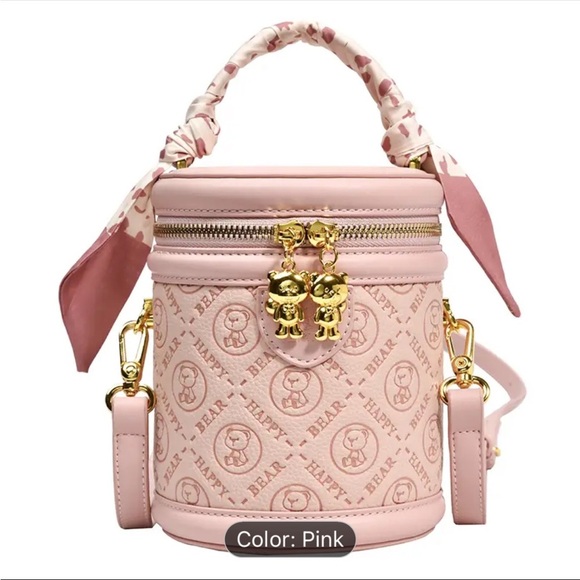 Handbags - 🎉HOST PICK🎉~ Pink Bear Bucket Bag 🧸